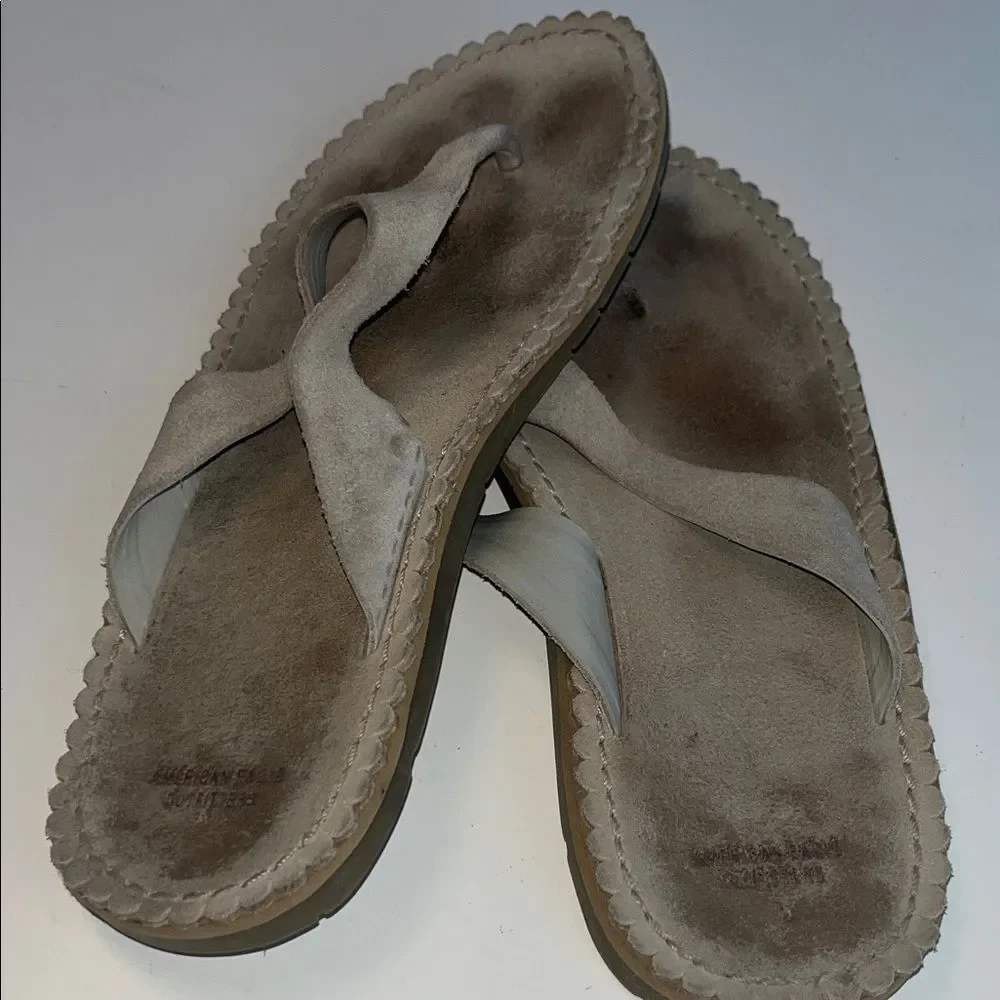 American Eagle Outfitters Women’s Leather Beige Sandals size 6.5 pre-Loved